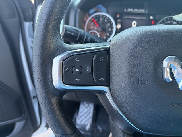 2025 Ram 1500 Tradesman photo 4