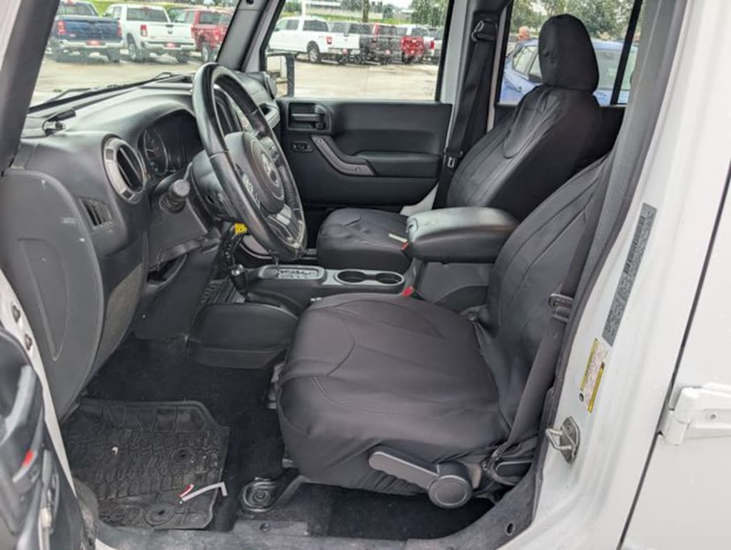 Used 2017 Jeep Wrangler Unlimited Sport SUV
