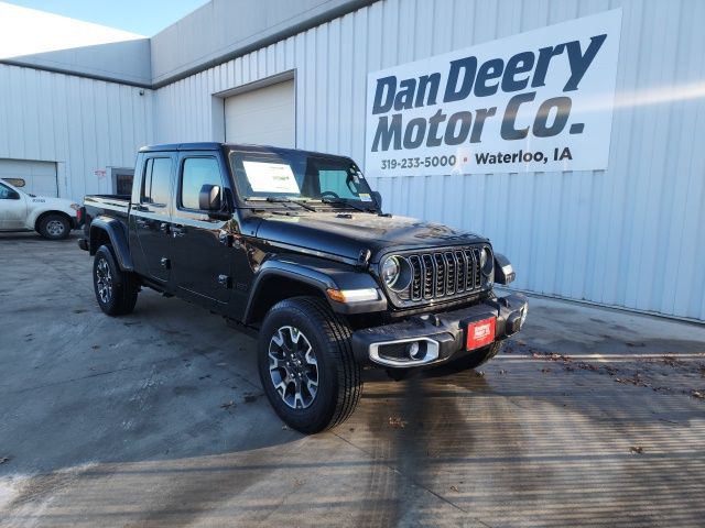 2026 Jeep Gladiator Sahara Auto's photo