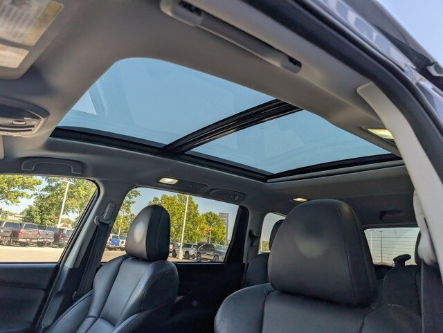 2021 Subaru Ascent Touring photo 2
