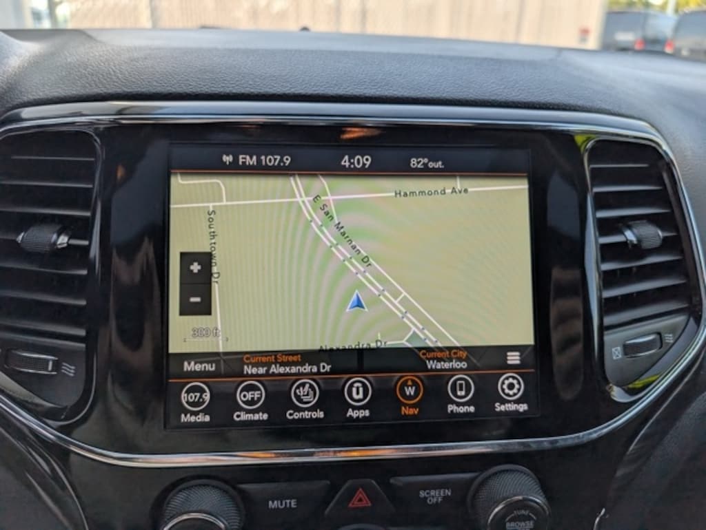 Used 2021 Jeep Grand Cherokee Laredo X SUV