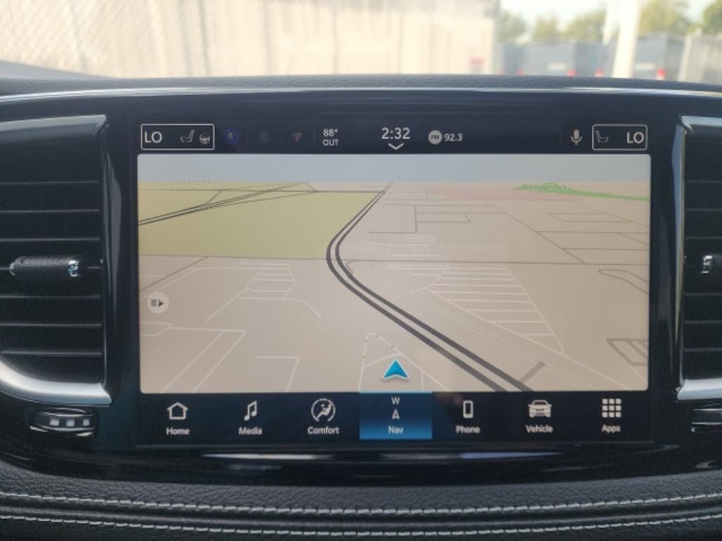 New 2026 Chrysler Pacifica Limited Passenger Van