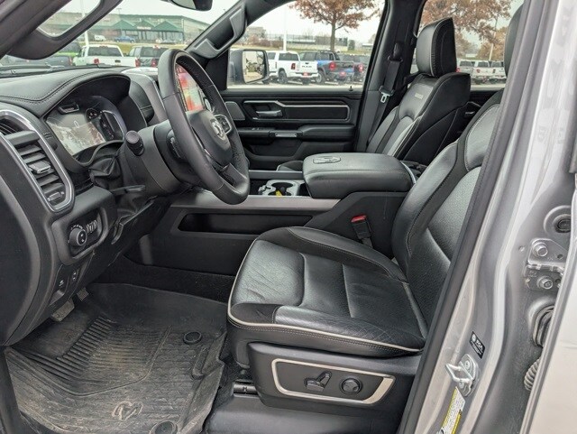 2025 Ram 1500 Laramie photo 2