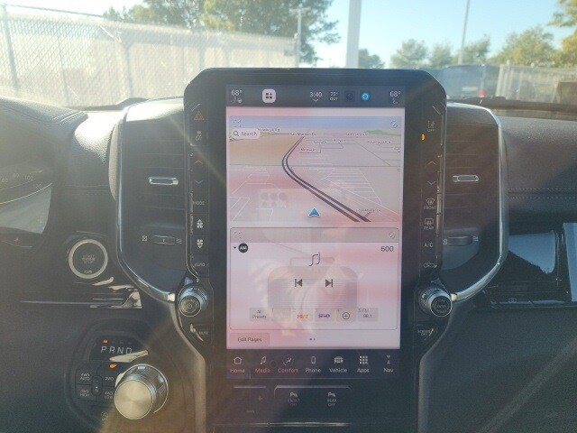 2025 Ram 1500 Laramie photo 2