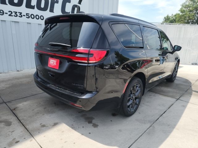 2026 Chrysler Pacifica Limited - Photo 23