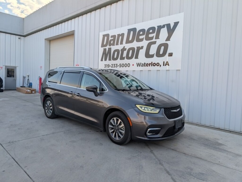 Used 2021 Chrysler Pacifica Touring L Minivan/Van