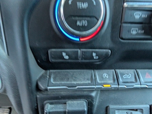 2022 Chevrolet Silverado 1500 LT photo 3