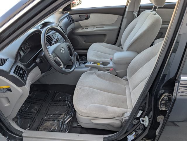 Used 2008 Kia Optima LX with VIN KNAGE123X85271236 for sale in Waterloo, IA