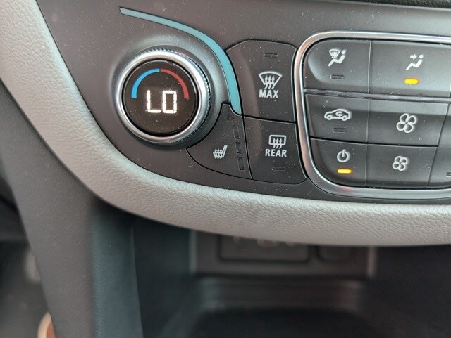 2024 Chevrolet Equinox LT photo 4