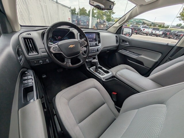 2020 Chevrolet Colorado LT photo 3