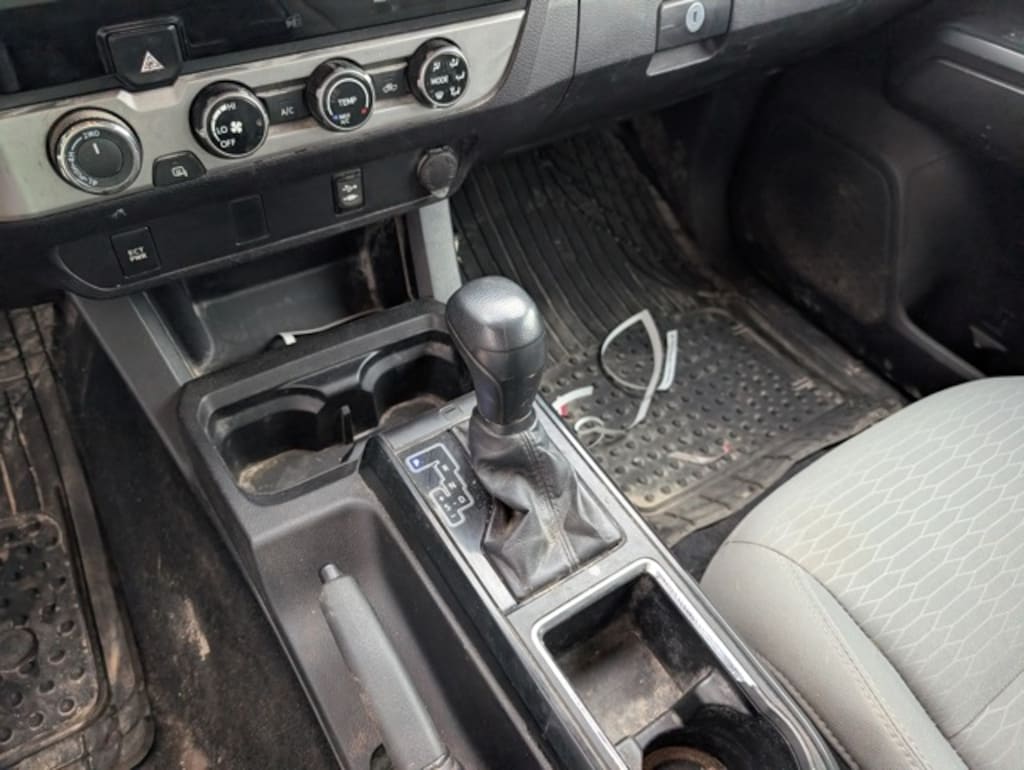 Used 2016 Toyota Tacoma Truck