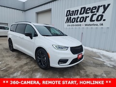 2026 Chrysler Pacifica Select Passenger Van