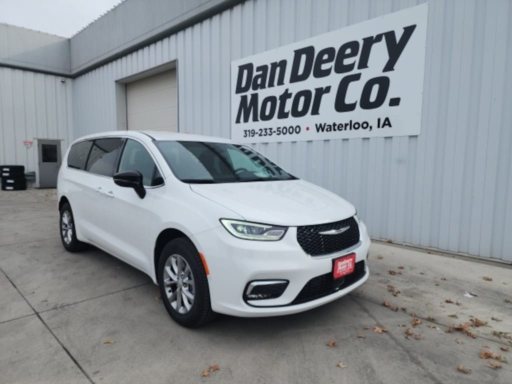 New 2026 Chrysler Pacifica Select Passenger Van