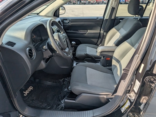Used 2015 Jeep Compass Sport with VIN 1C4NJCBB7FD335681 for sale in Waterloo, IA