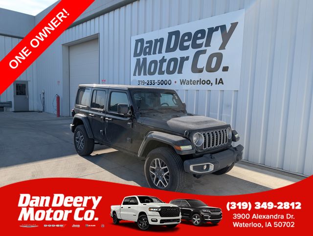 2025 Jeep Wrangler Sahara's photo