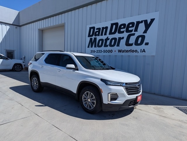 Certified 2022 Chevrolet Traverse 1LT with VIN 1GNERGKW5NJ186956 for sale in Waterloo, IA
