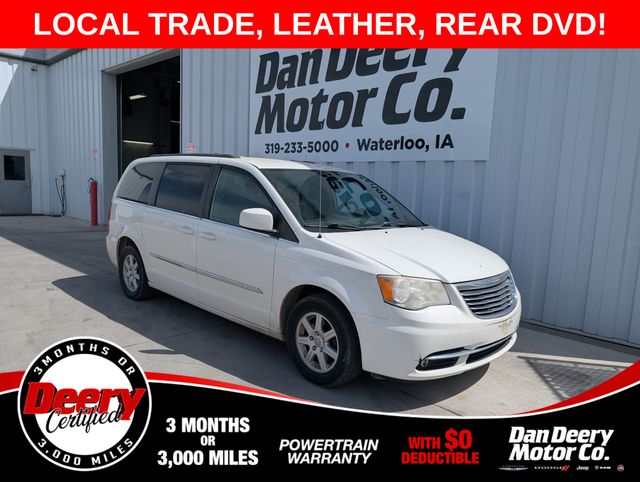 2012 Chrysler Town & Country Touring's photo