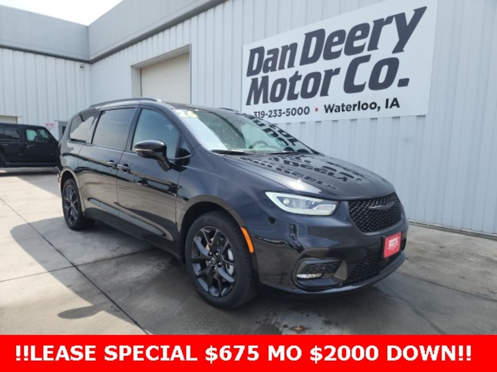 New 2026 Chrysler Pacifica Limited Passenger Van