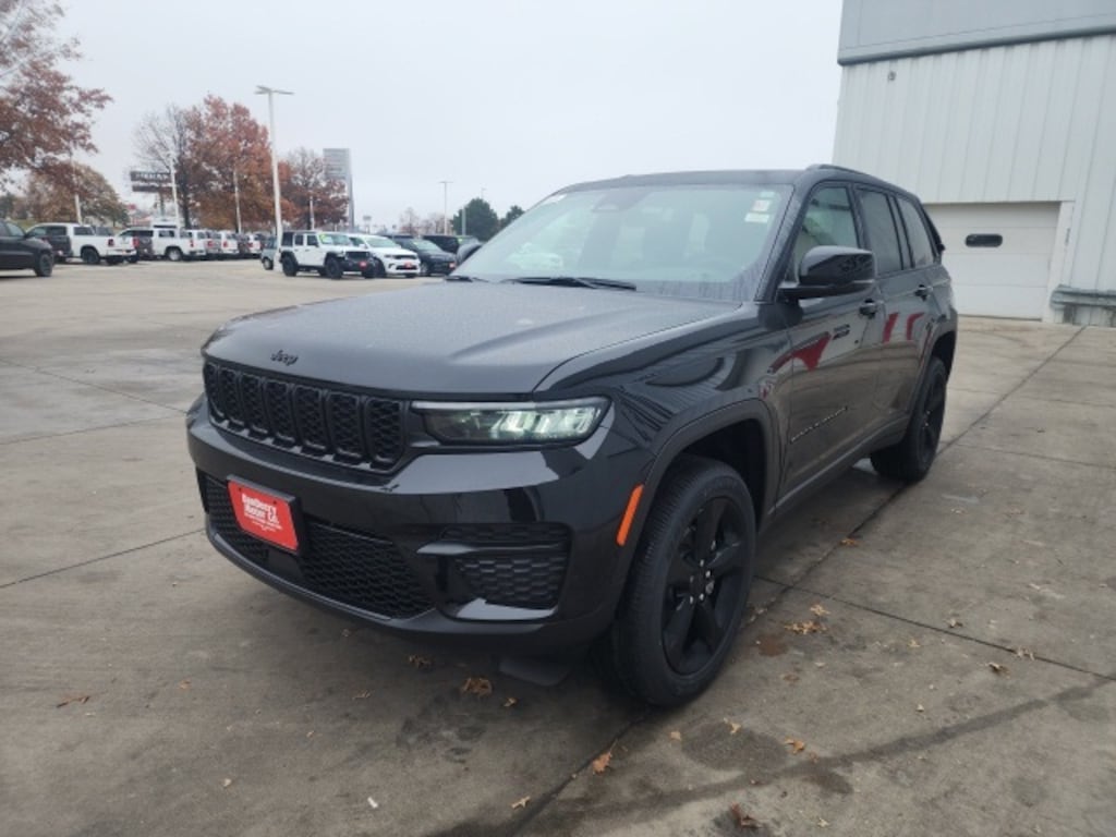 New 2025 Jeep Grand Cherokee Altitude X Sport Utility