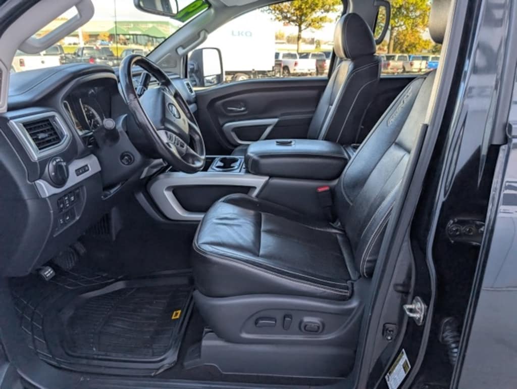 Used 2019 Nissan Titan PRO-4X Truck
