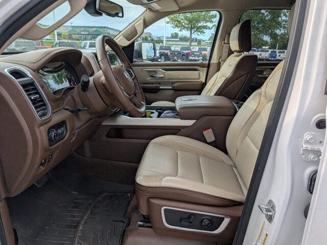 2020 Ram 1500 Laramie photo 2