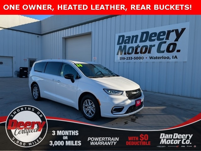 2024 Chrysler Pacifica Touring L's photo