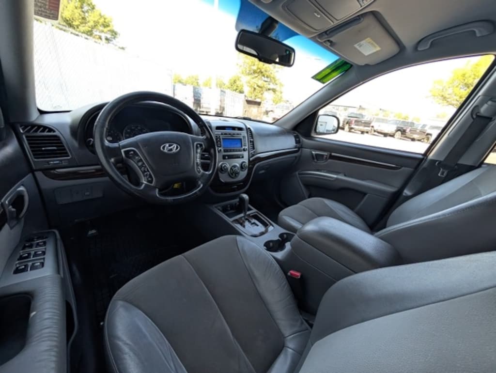 Used 2011 Hyundai Santa Fe SE SUV