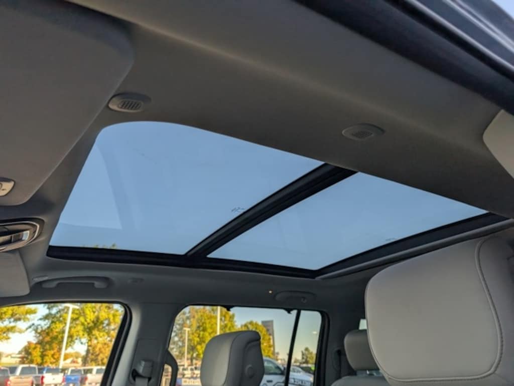 Used 2024 Jeep Wagoneer L Series III SUV