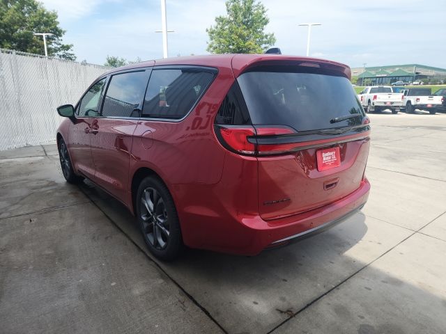 2026 Chrysler Pacifica Select - Photo 27