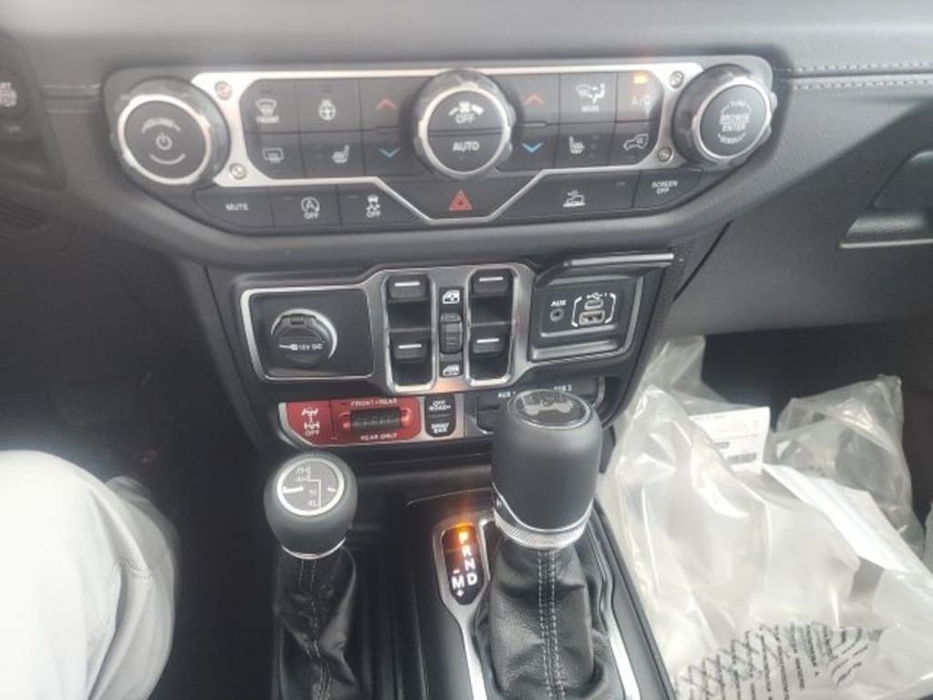 New 2026 Jeep Wrangler Rubicon Sport Utility