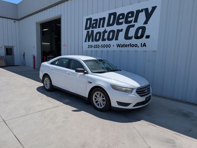 2013 Ford Taurus SE FWD's photo