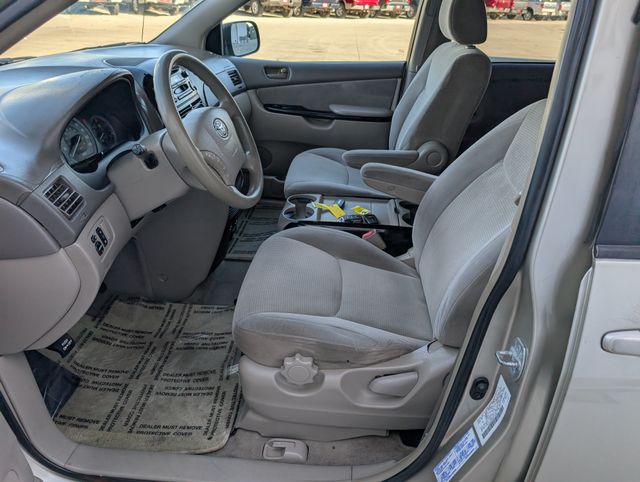 Used 2004 Toyota Sienna CE with VIN 5TDZA23C54S175403 for sale in Waterloo, IA