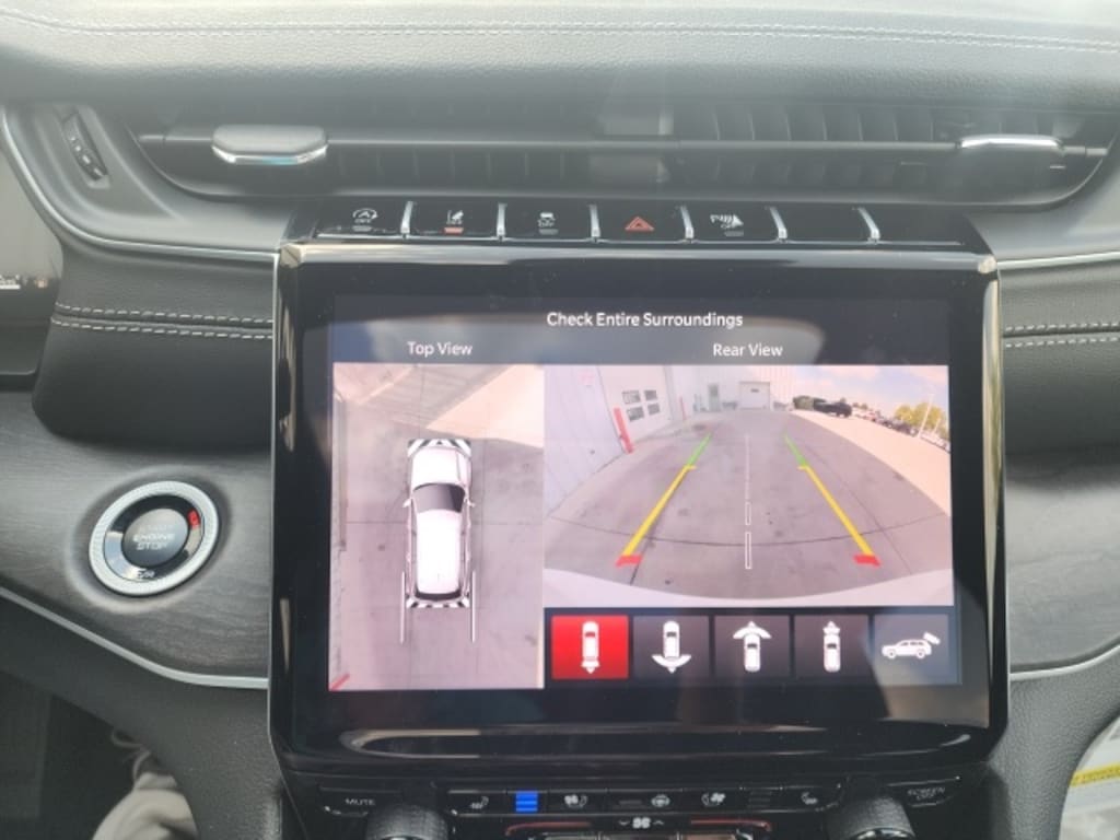 New 2025 Jeep Grand Cherokee Limited Sport Utility