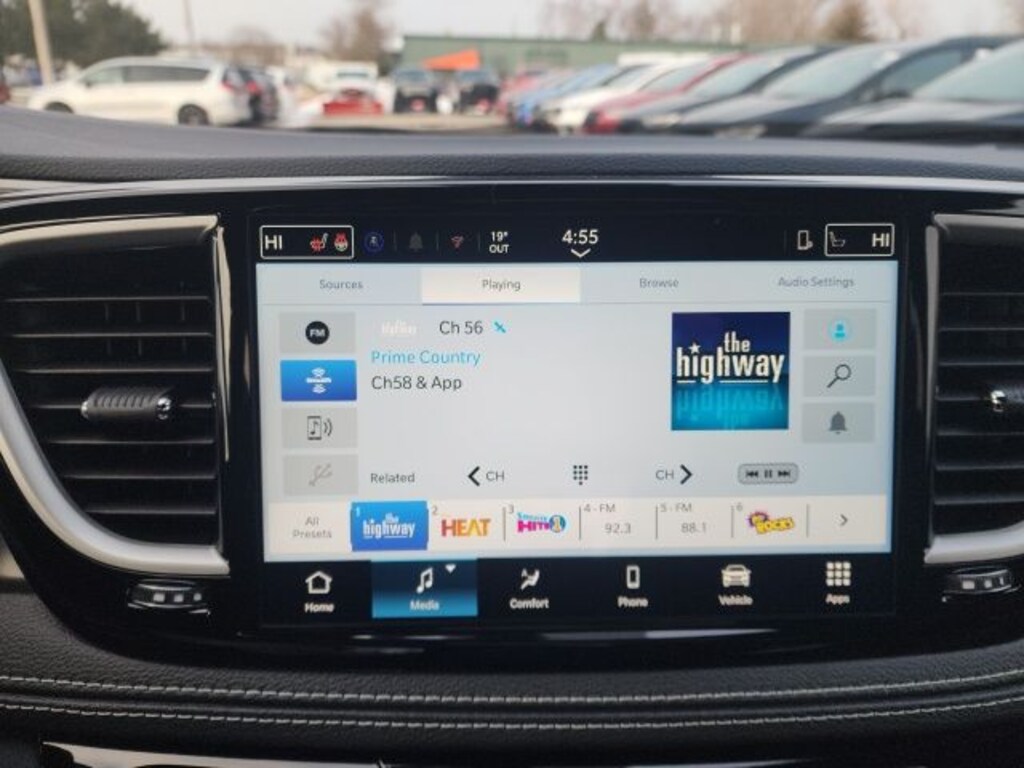 New 2026 Chrysler Pacifica Select Passenger Van