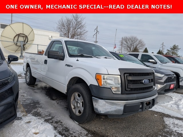 2014 Ford F-150 XL's photo