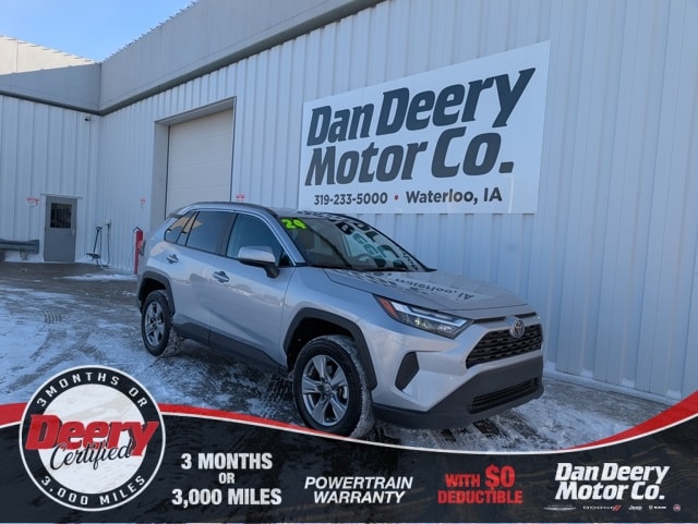 2024 Toyota RAV4 XLE's photo