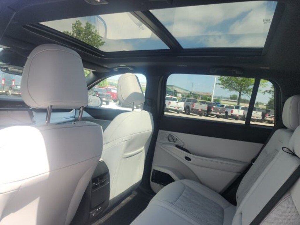 New 2026 Jeep Cherokee Overland Sport Utility