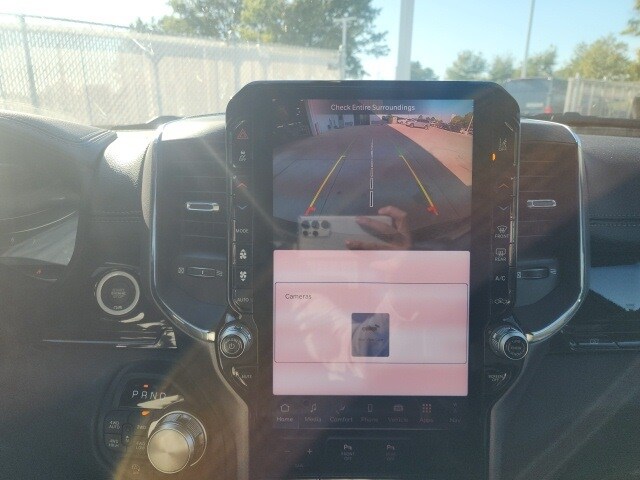 2025 Ram 1500 Laramie photo 3