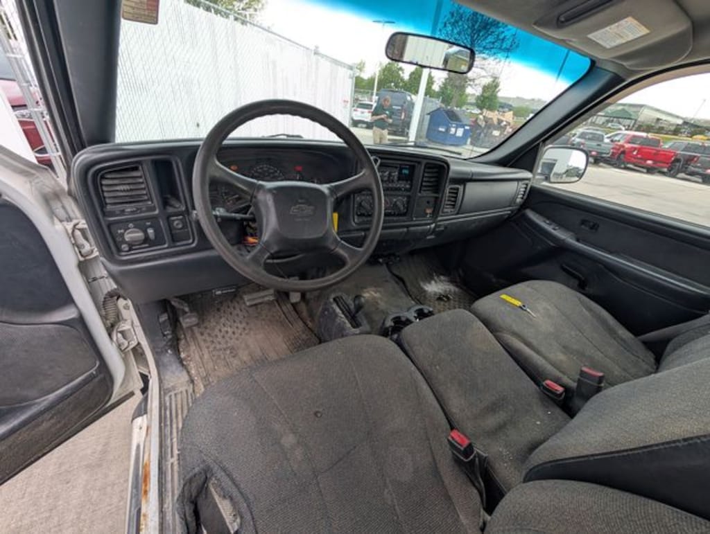 Used 2002 Chevrolet Silverado 1500 LS Truck
