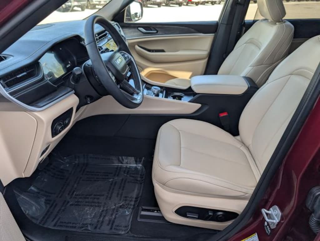Used 2025 Jeep Grand Cherokee L Limited SUV