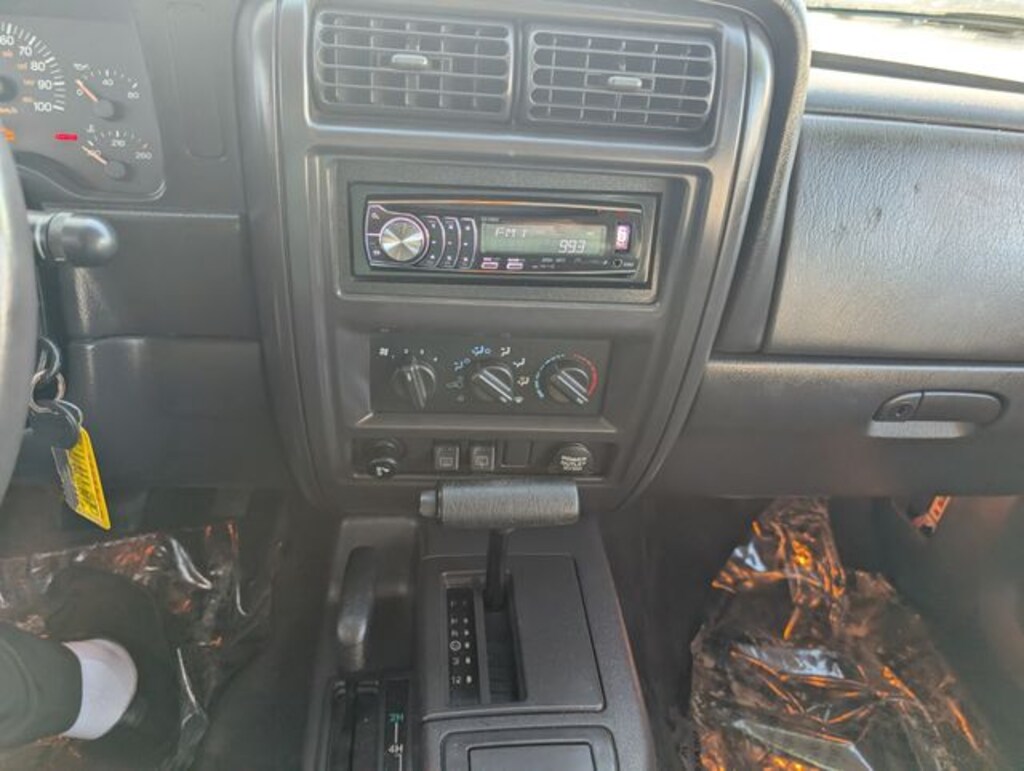 Used 2000 Jeep Cherokee Sport SUV