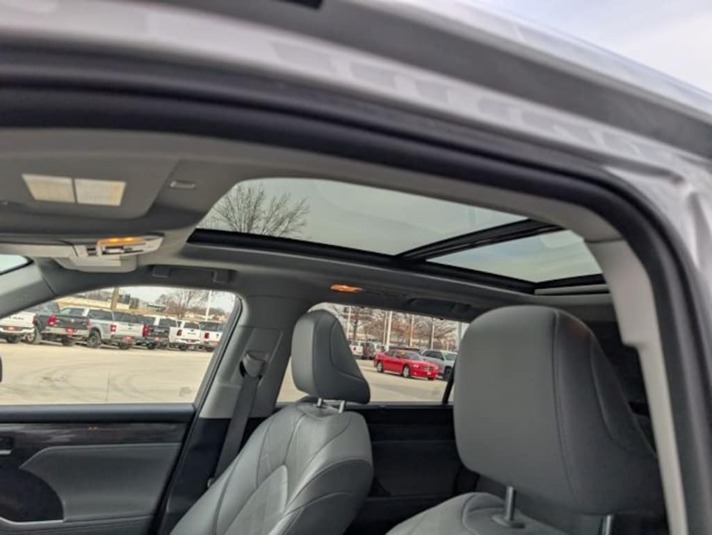 Certified 2021 Toyota Highlander Hybrid Platinum SUV