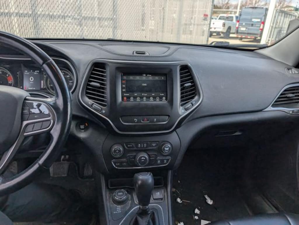 Used 2021 Jeep Cherokee Latitude Plus SUV