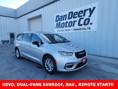 2026 Chrysler Pacifica Limited Passenger Van