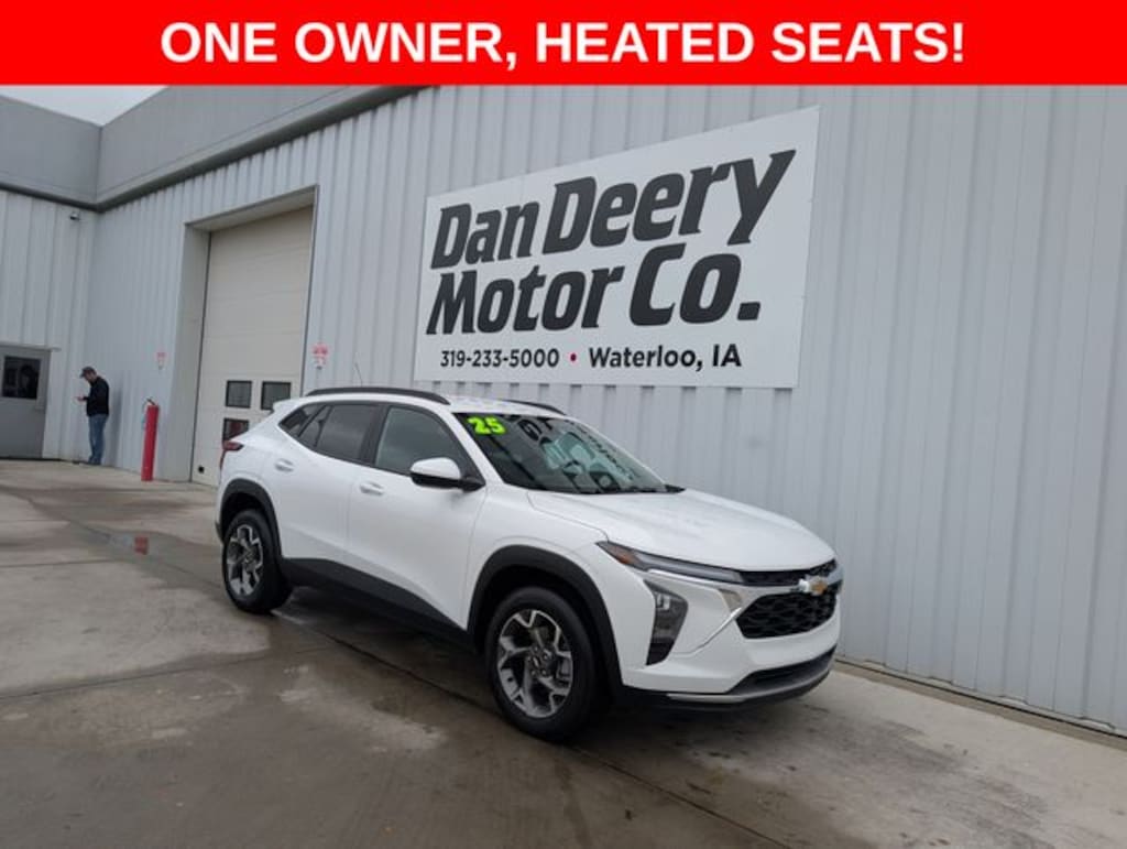Used 2025 Chevrolet Trax LT SUV