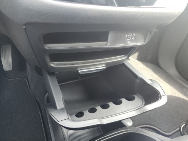 2026 Chrysler Pacifica Select - Photo 7