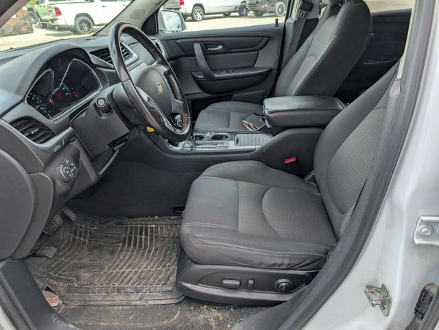 Used 2017 Chevrolet Traverse 1LT with VIN 1GNKRGKDXHJ339451 for sale in Waterloo, IA