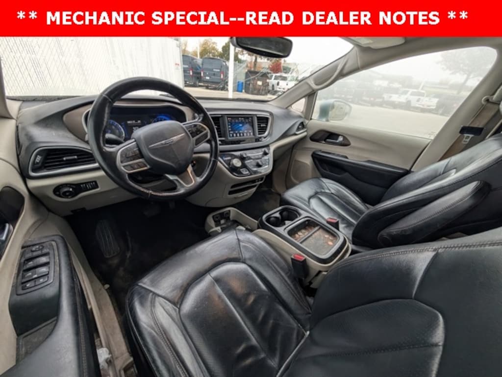 Used 2019 Chrysler Pacifica Touring L Minivan/Van