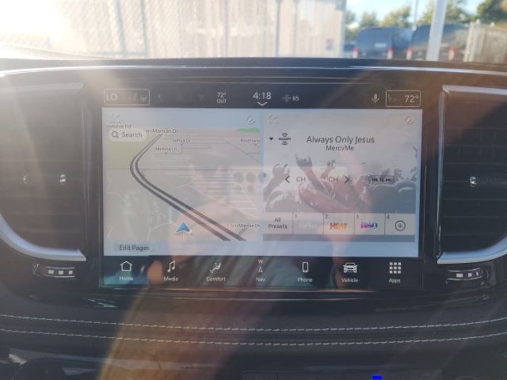 New 2026 Chrysler Pacifica Limited Passenger Van