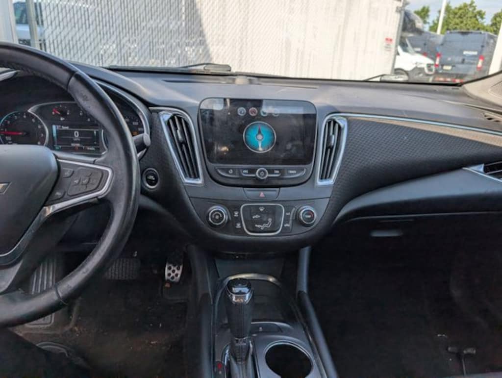 Certified 2017 Chevrolet Malibu LT Sedan